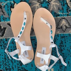 NWT- Steve Madden white sandals (8)